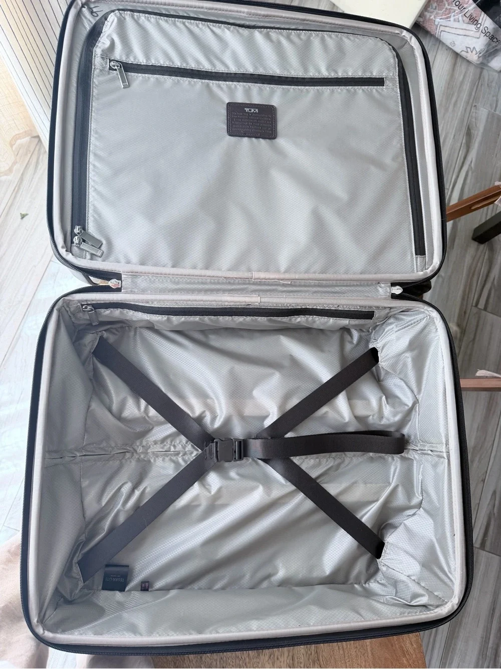Tumi like new